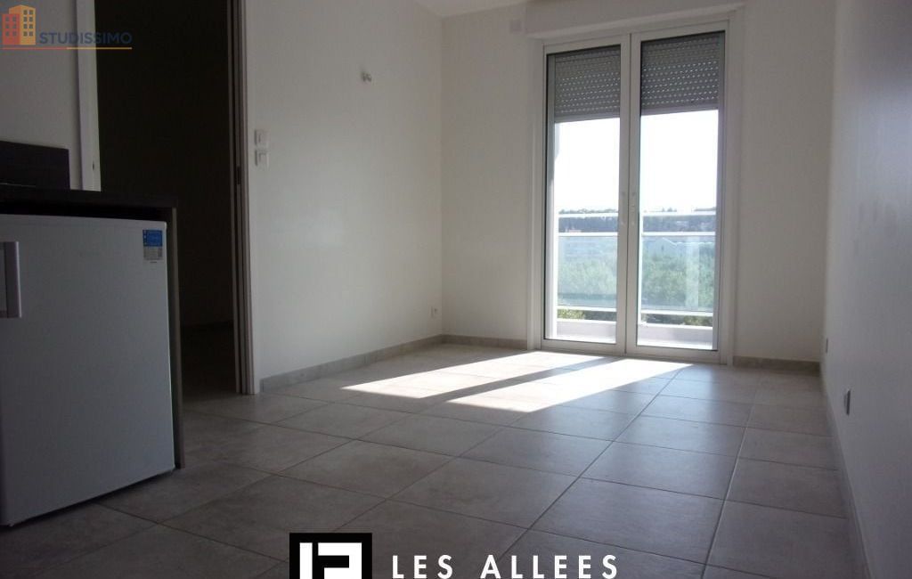 Studio 27m² Montélimar - Lumineux, dernier étage - Photo 9