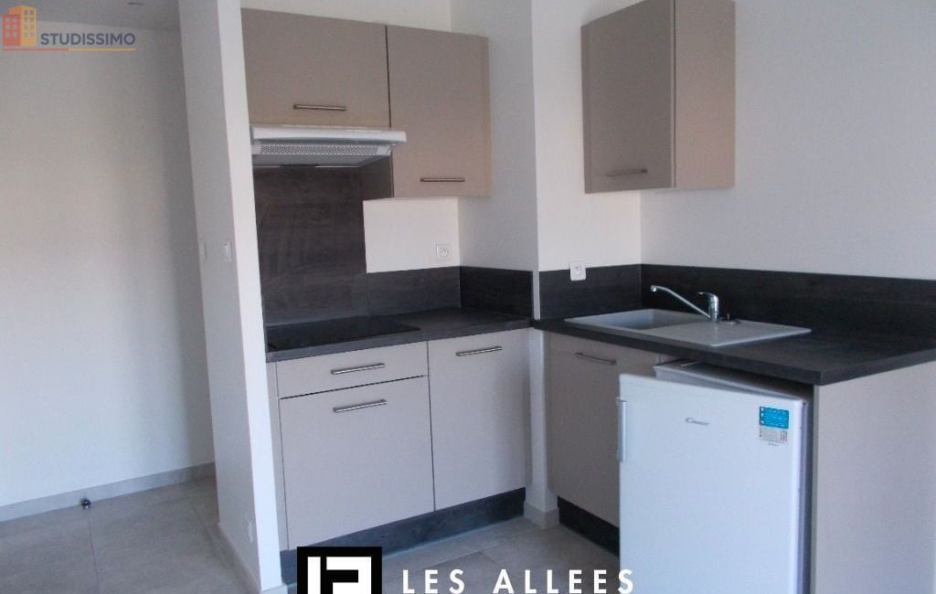 Studio 27m² Montélimar - Lumineux, dernier étage - Photo 4