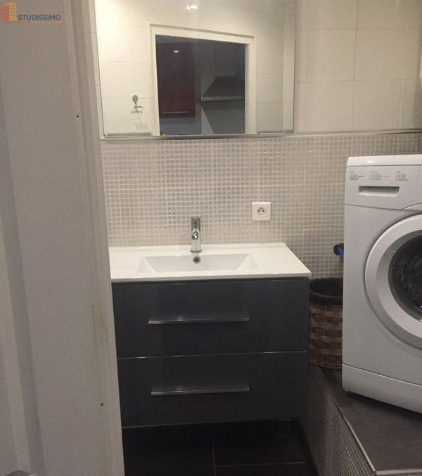 Studio meublé 25m² Die centre-ville - Meublé, DPE D - Photo 2
