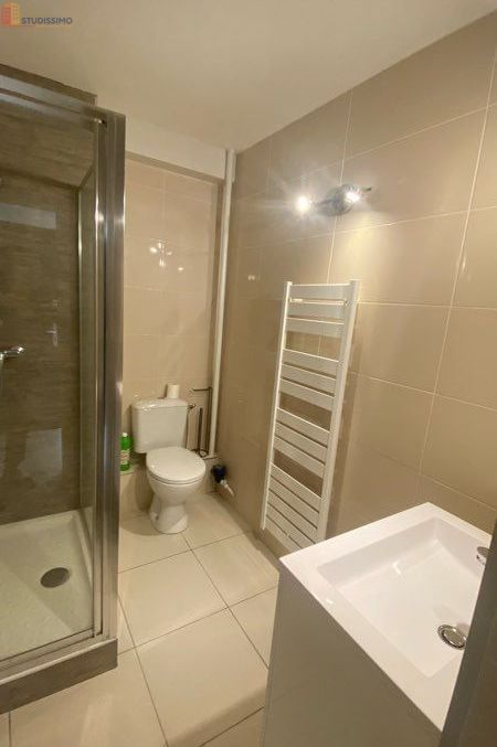 Studio meublé 31m² Valence - Rénové, stationnements sécurisés - Photo 5