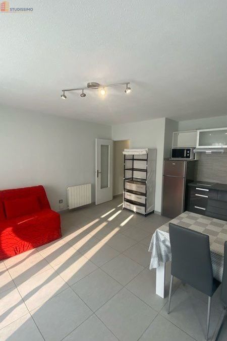 Studio meublé 31m² Valence - Rénové, stationnements sécurisés - Photo 3