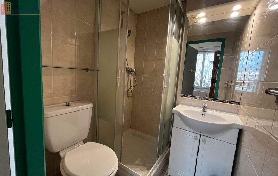 Studio meublé 16m² Valence 26000 - Toutes charges comprises - Photo 1