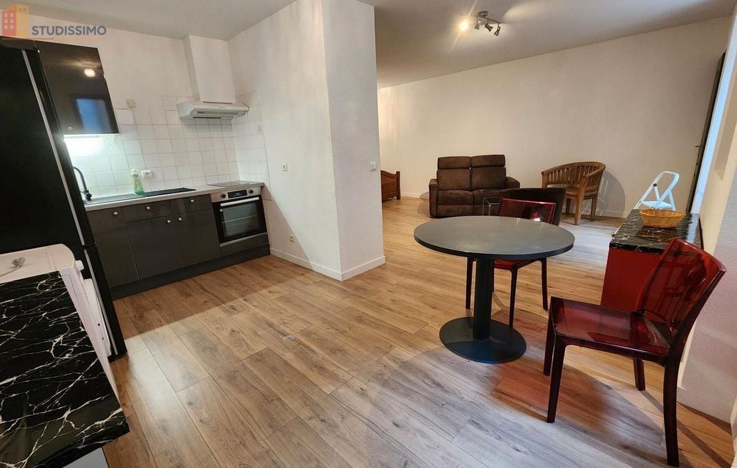 Studio meublé 44m² Valence centre - Cour privée, grand séjour - Photo 8