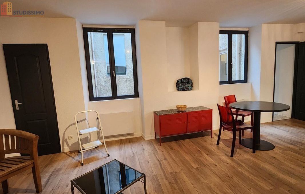 Studio à Valence