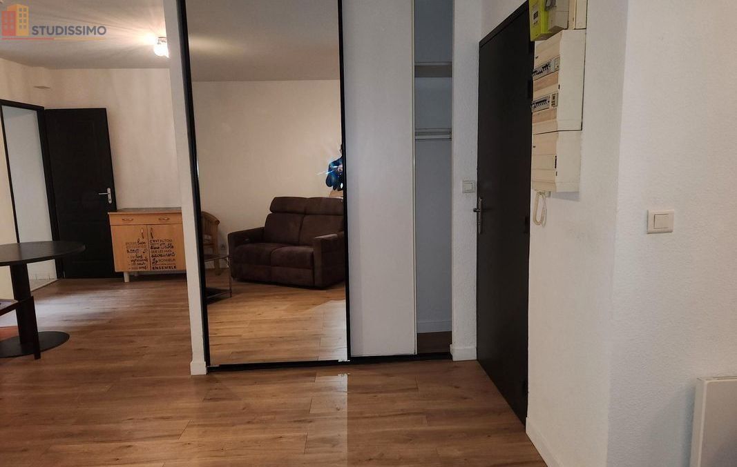 Studio meublé 44m² Valence centre - Cour privée, grand séjour - Photo 2