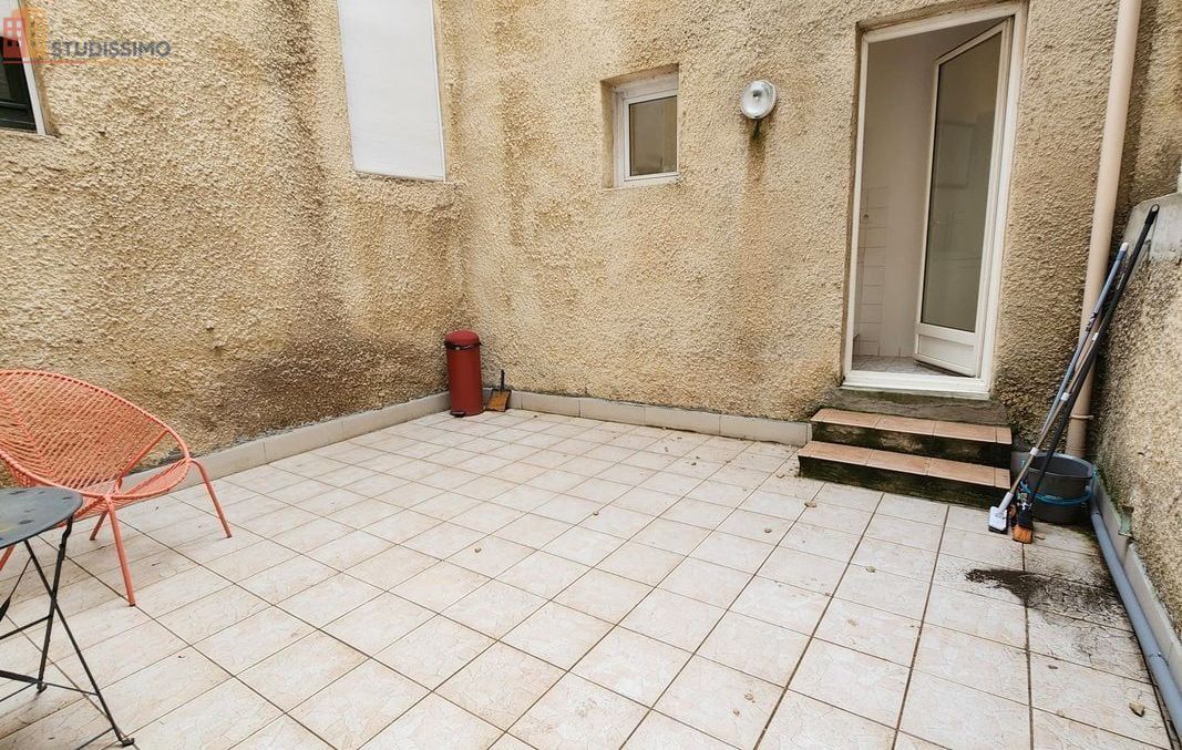 Studio meublé 44m² Valence centre - Cour privée, grand séjour - Photo 1