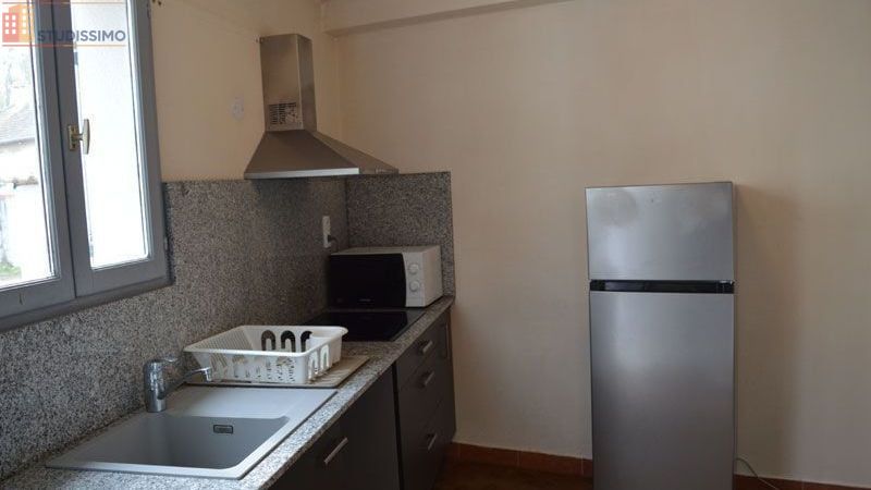 Studio meublé 31m² Châteaudun - Parking, climatisation - Photo 2
