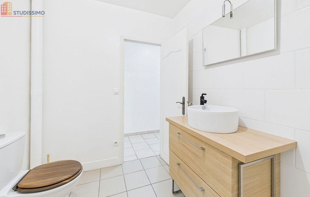 Studio 34m² Chartres - Dernier étage, lumineux - Photo 4