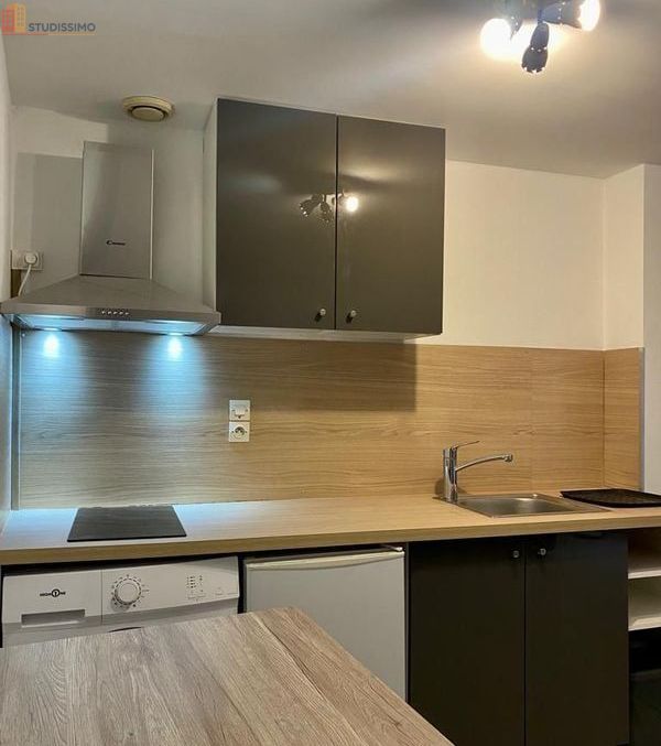 Studio meublé 28m² Dreux 28100 - Hyper centre, libre début mai - Photo 1