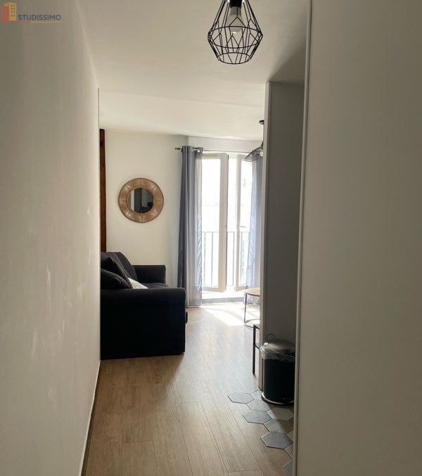 Studio meublé 24m² Chartres centre - Calme, rues piétonnes - Photo 5