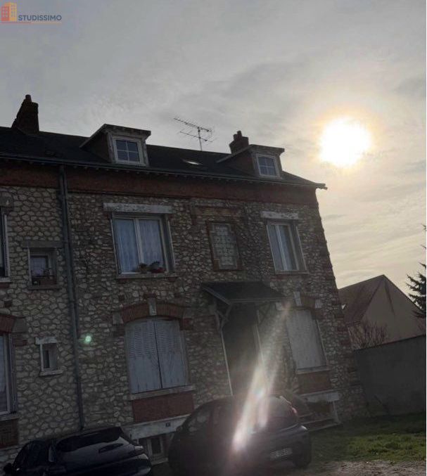 Studio à Auneau-Bleury-Saint-Symphorien
