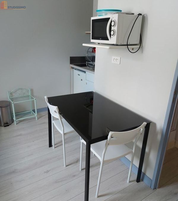 Studio meublé 17m² Quimper 29000 - Lumineux, dernier étage - Photo 4