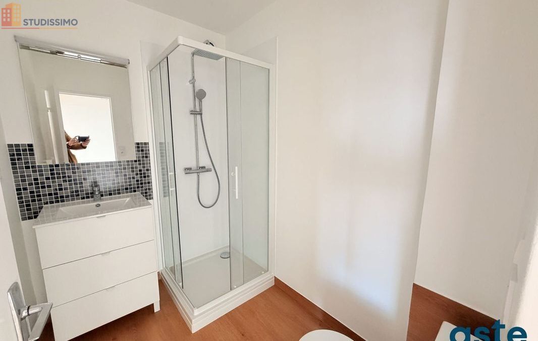 Studio 30m² Brest 29200 - Dernier étage, lumineux - Photo 2