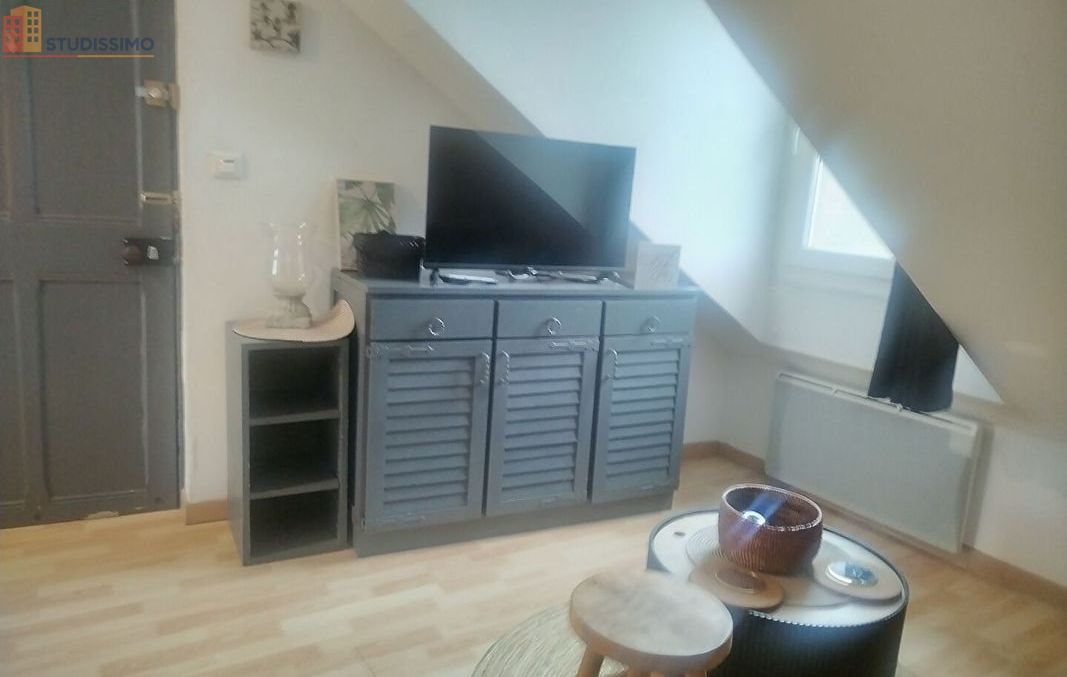 Studio meublé 17m² Concarneau - Meublé, dernier étage - Photo 2