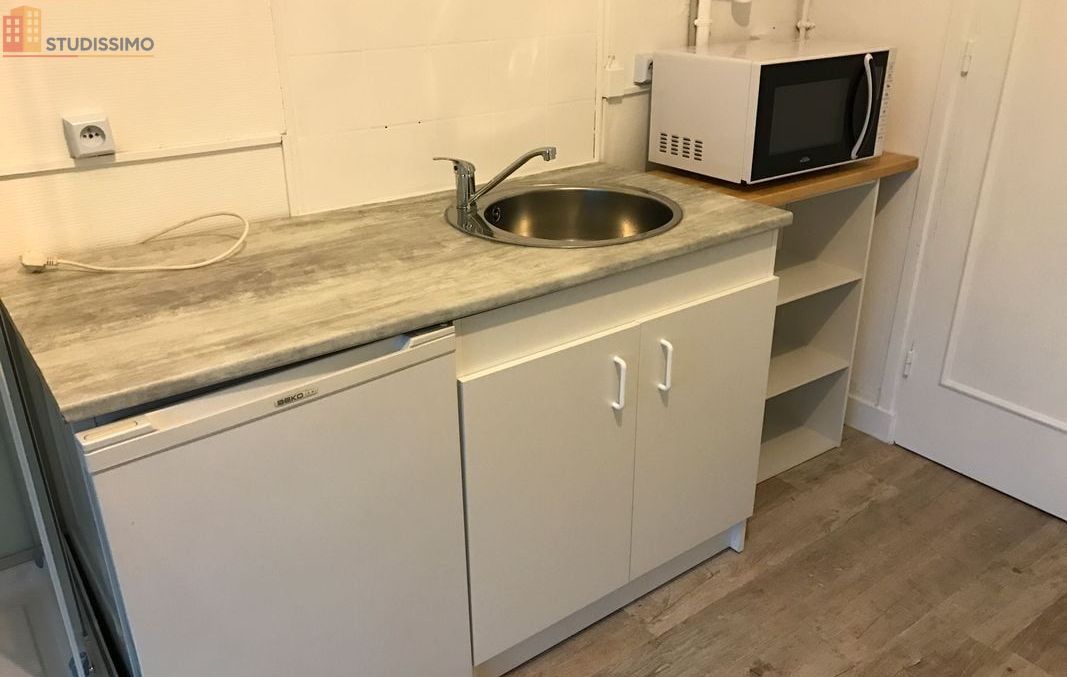 Studio meublé 15m² Brest 29200 - Terrasse, proche gare - Photo 1
