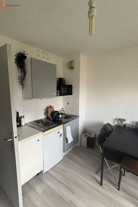 Studio meublé 18m² Brest 29200 - Meublé, 2e étage - Photo 2