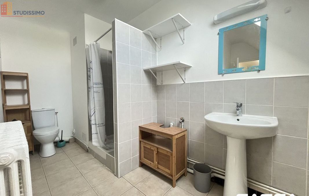 Studio 33m² Quimper - Meublé, dernier étage - Photo 2