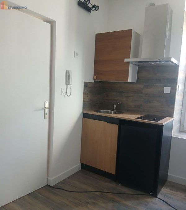 Studio 13m² Châteauneuf-du-Faou - Entièrement rénové - Photo 2