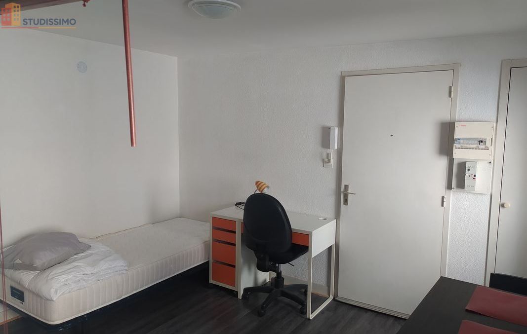 Studio meublé 16m² Brest Saint-Martin - 1er étage, meublé - Photo 6