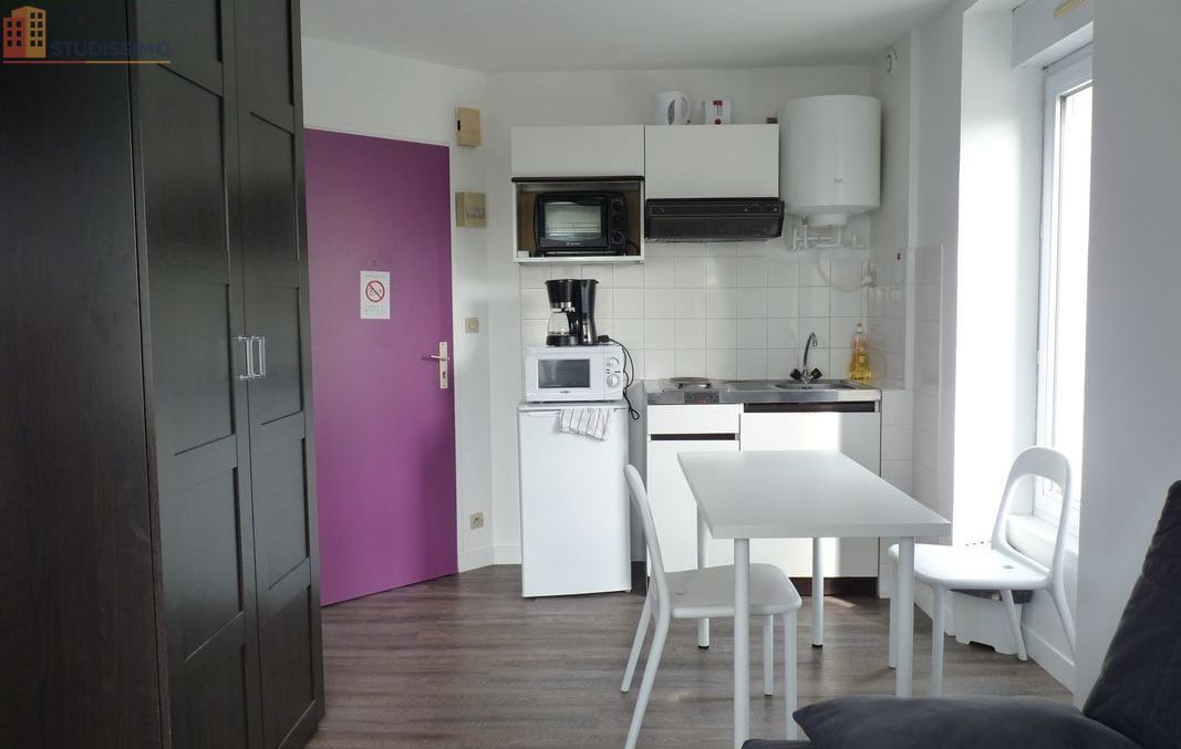 Studio meublé 18m² Brest centre - Proche facs, lumineux - Photo 2