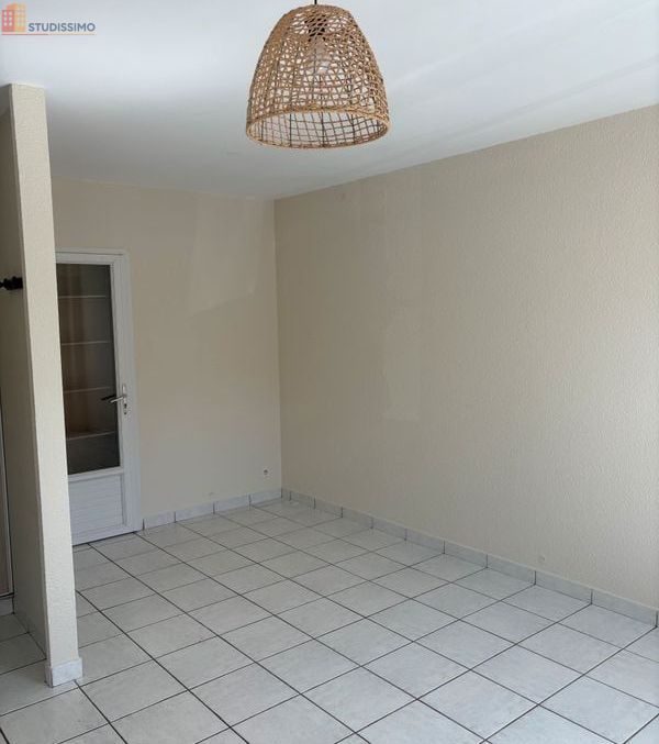 Studio 28m² Brest 29200 - Proche facs, spacieux - Photo 2