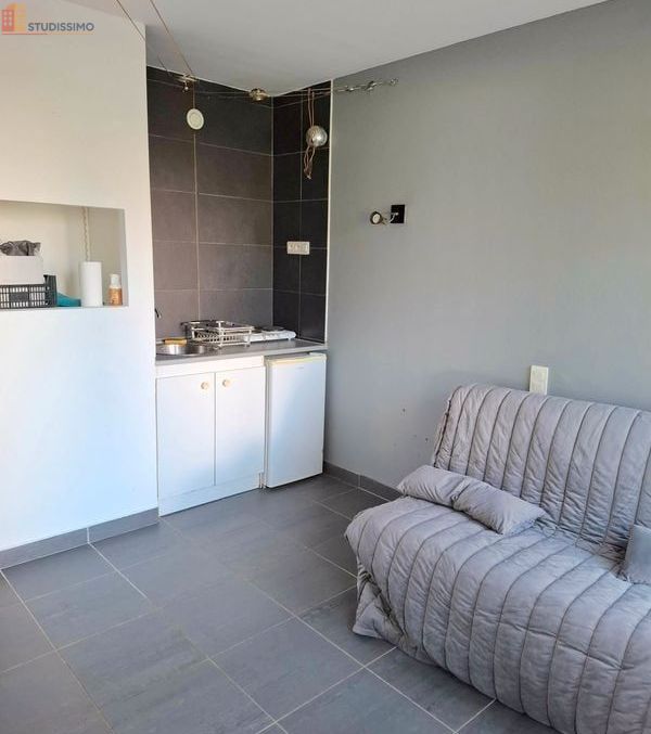 Studio meublé 18m² Quimper - Proche IUT, parking - Photo 8