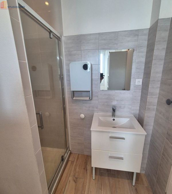 Studio meublé 21m² Brest 29200 - Meublé, proche commerces - Photo 2
