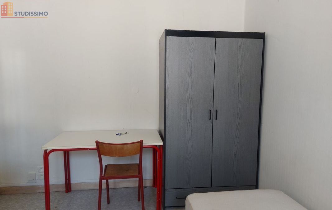 Studio meublé 14m² Quimper centre - Calme, lumineux - Photo 1