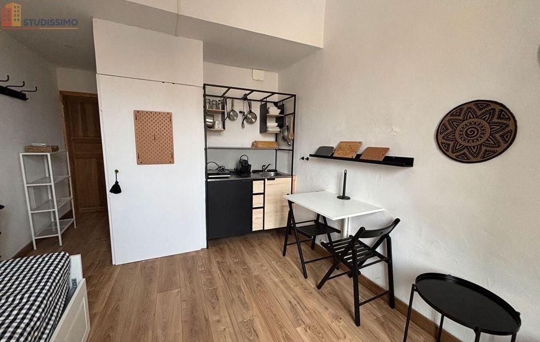 Studio meublé 17m² Nîmes centre - Meublé, 2e étage - Photo 12