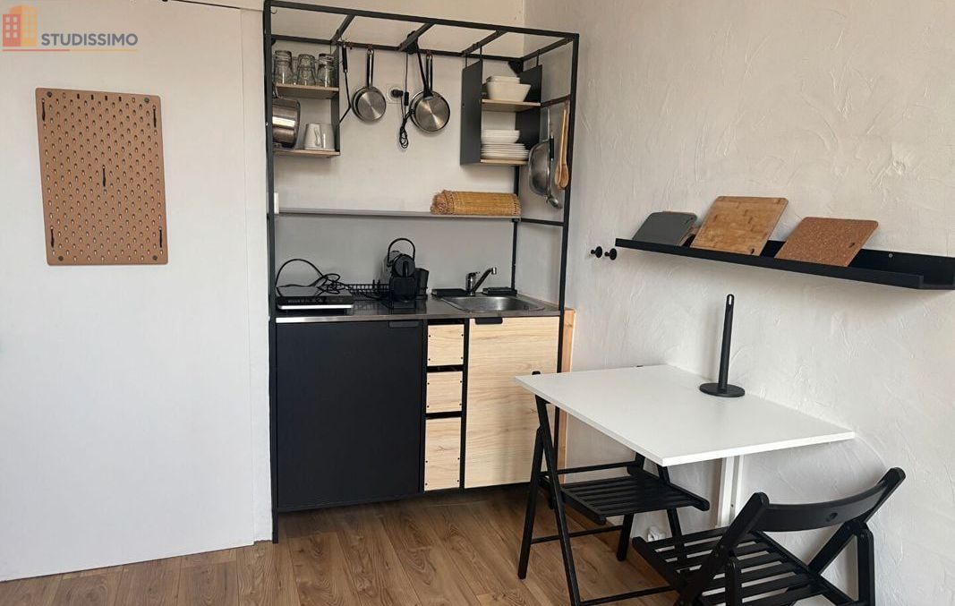 Studio meublé 17m² Nîmes centre - Meublé, 2e étage - Photo 10