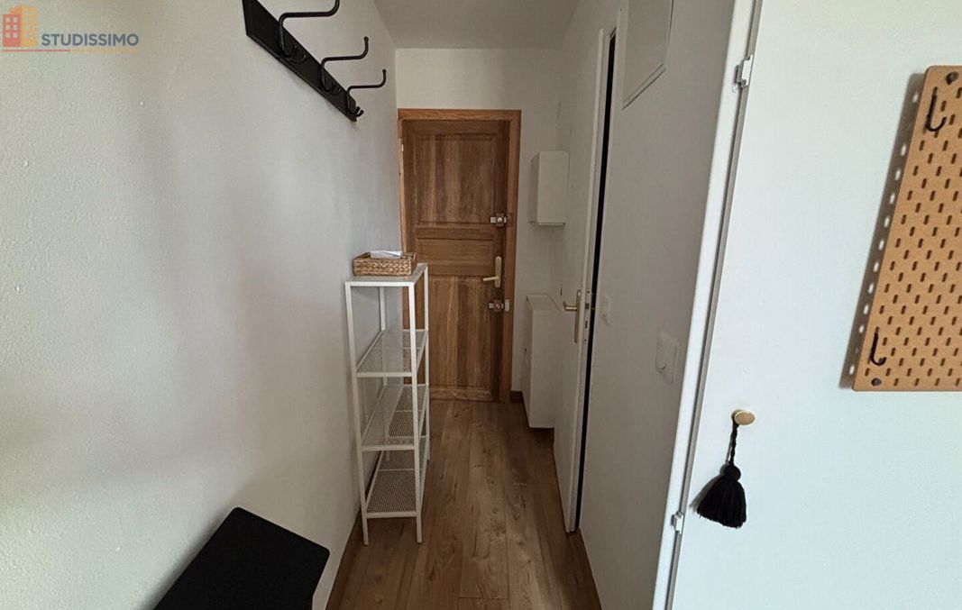 Studio meublé 17m² Nîmes centre - Meublé, 2e étage - Photo 4