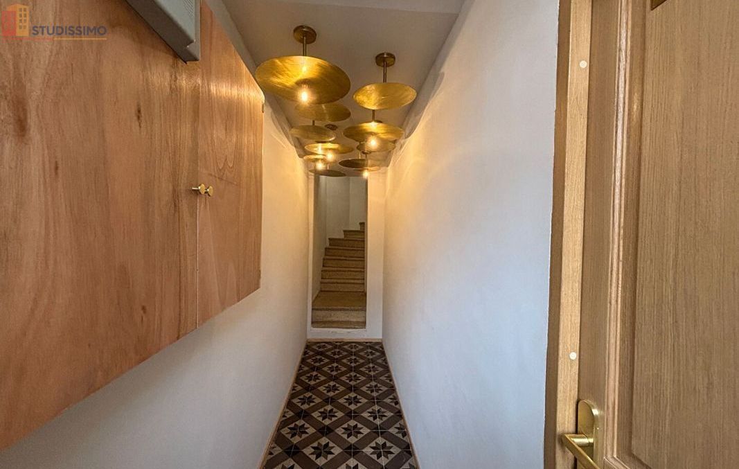 Studio meublé 17m² Nîmes centre - Meublé, 2e étage - Photo 2
