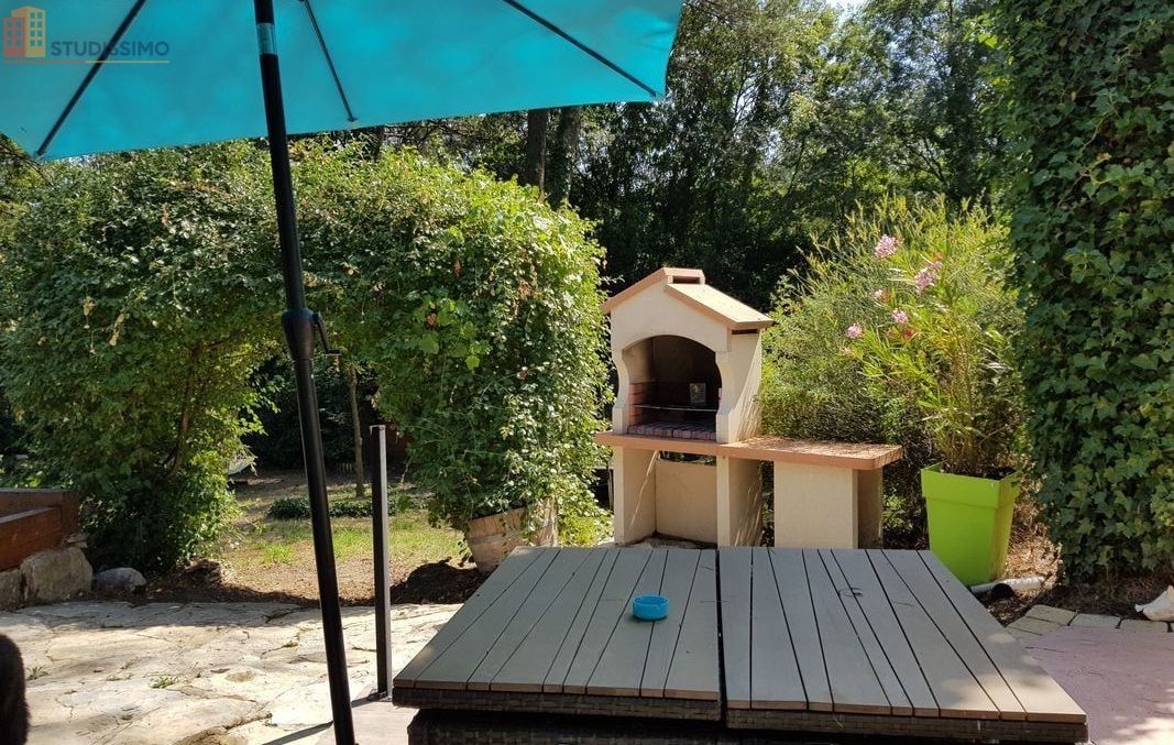Studio 25m² Nîmes - Terrasse, parking - Photo 1