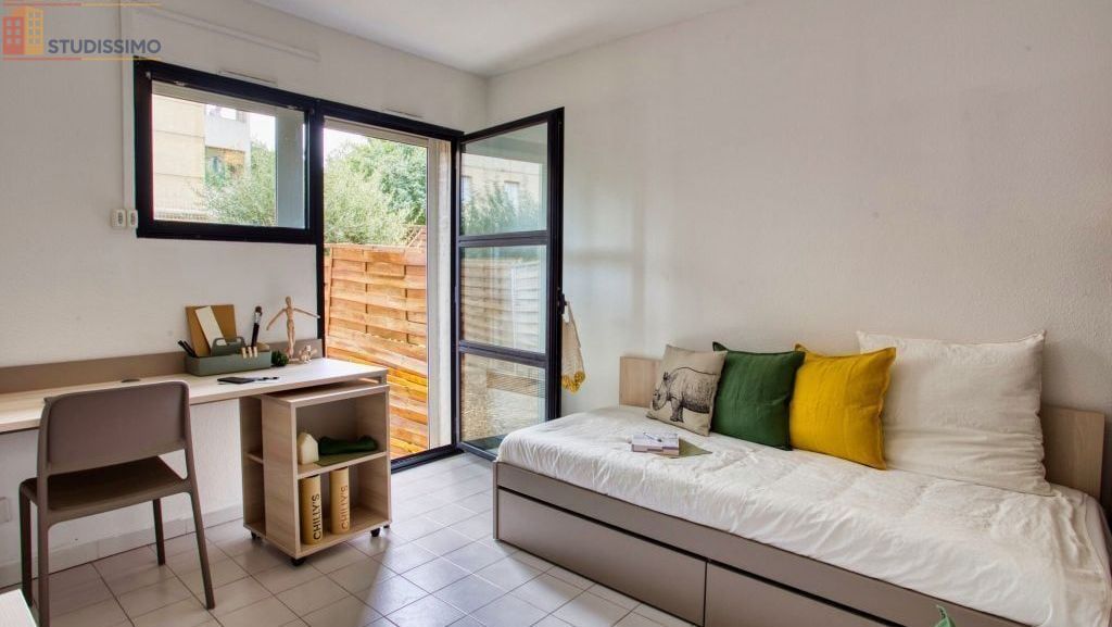 Studio meublé 18m² Nîmes centre - Meublé, courte durée - Photo 10
