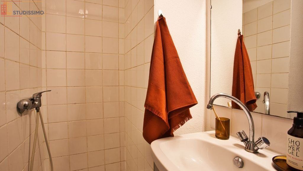 Studio meublé 18m² Nîmes centre - Meublé, courte durée - Photo 4
