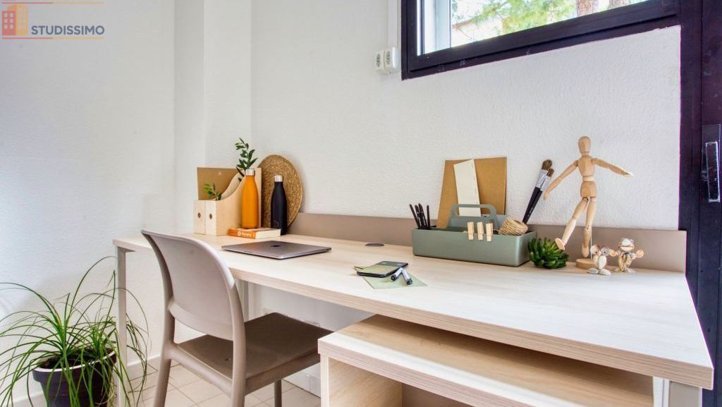 Studio meublé 18m² Nîmes centre - Meublé, courte durée - Photo 0