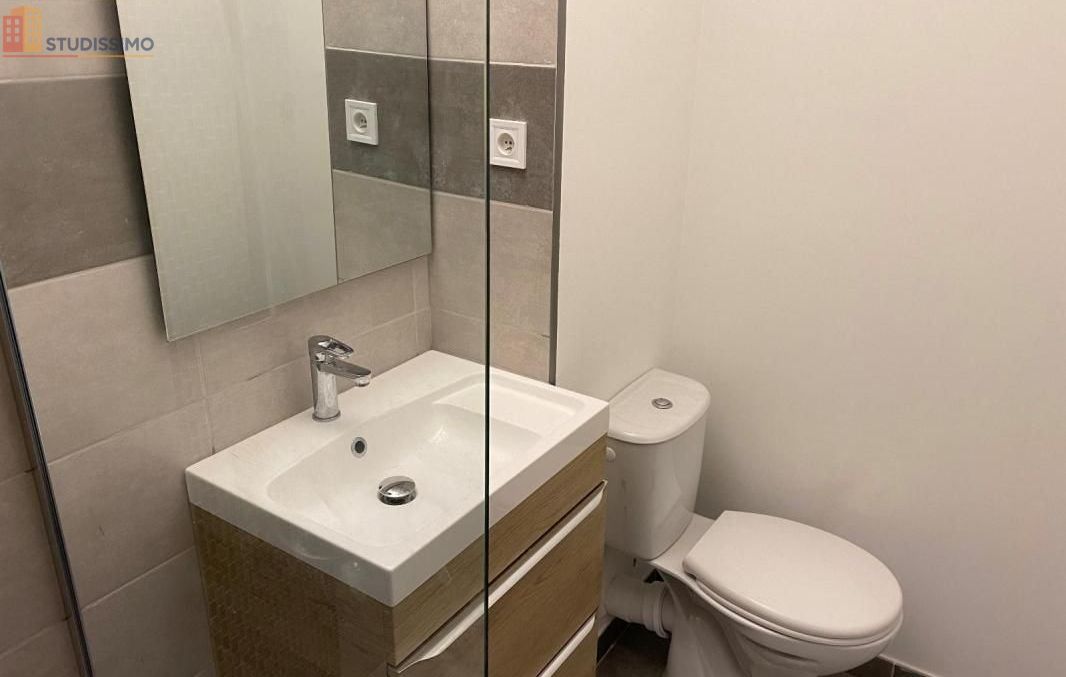 Studio 22m² Nîmes centre - 4e étage, DPE D - Photo 8