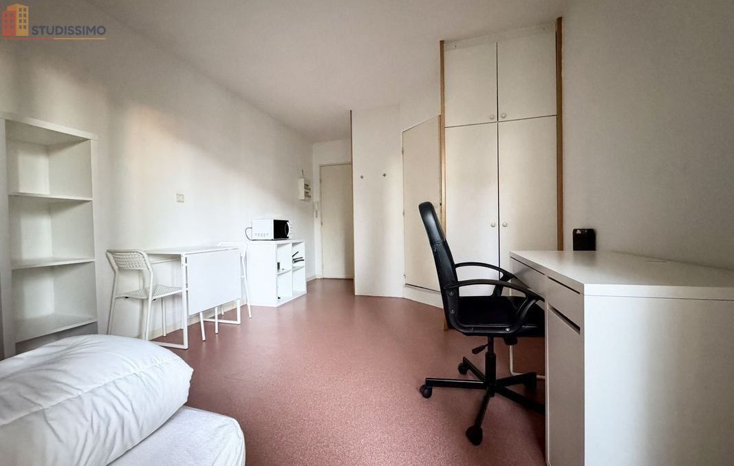 Studio meublé 16m² Nîmes 30900 - Meublé, DPE D - Photo 3