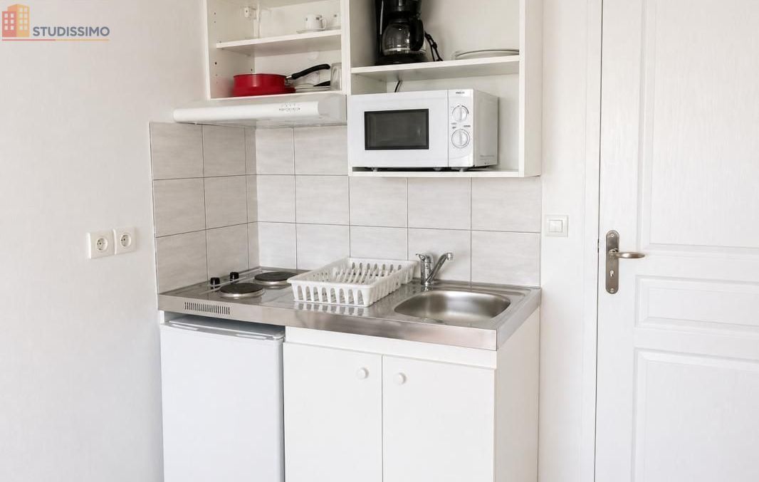 Studio meublé 17m² Nîmes - Meublé, DPE D - Photo 1