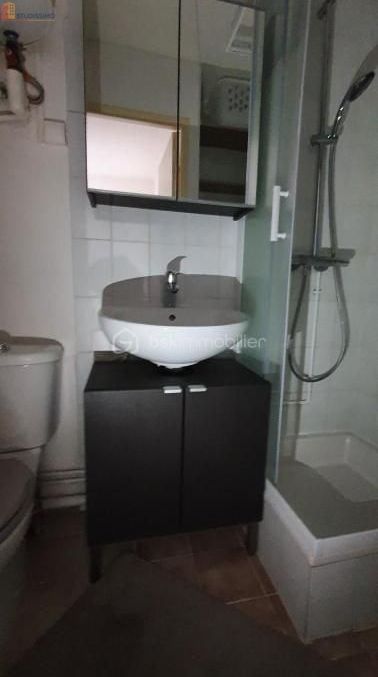 Studio meublé 25m² Nîmes - Meublé, DPE B - Photo 5
