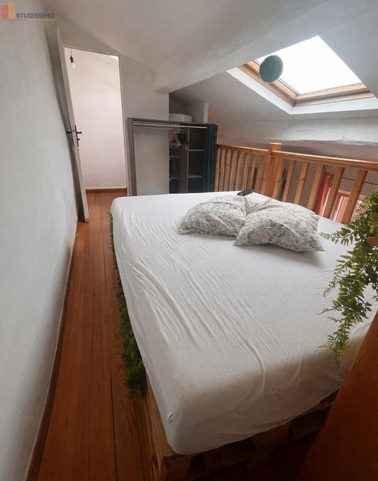Studio meublé 34m² Nîmes centre - Mezzanine, lumineux - Photo 2