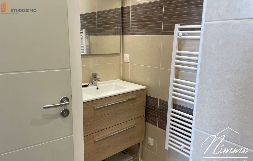 Studio 31m² Nîmes 30900 - Photo 1