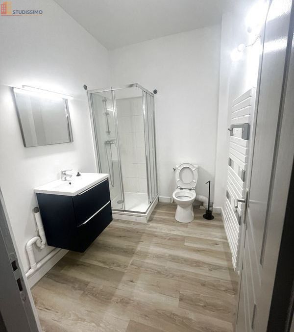 Studio meublé 17m² Nîmes - Meublé, DPE D - Photo 2