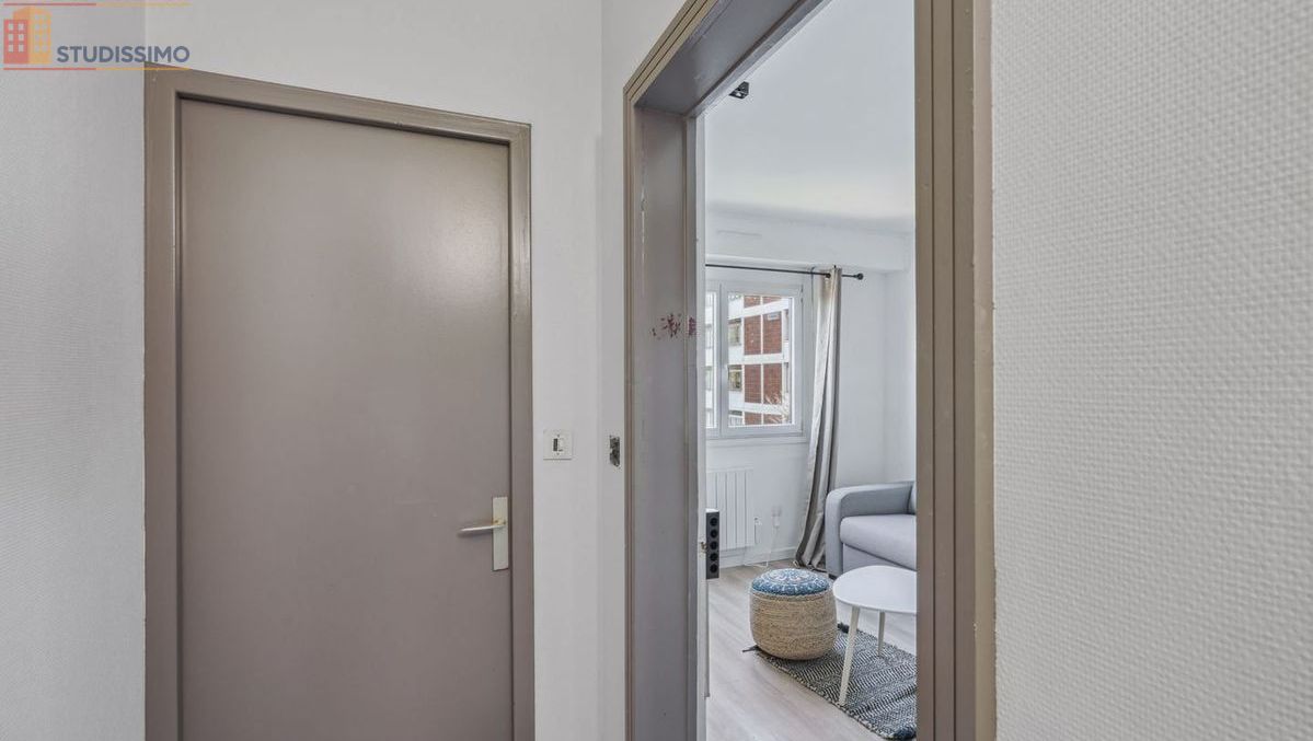 Studio meublé 17m² Nîmes 30900 - Lumineux, 4e étage - Photo 25