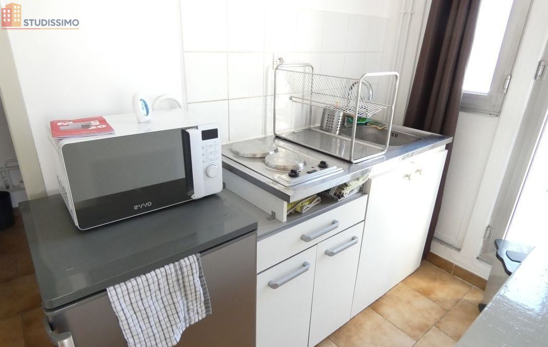 Studio meublé 24m² Alès 30100 - Meublé, 4e étage - Photo 2