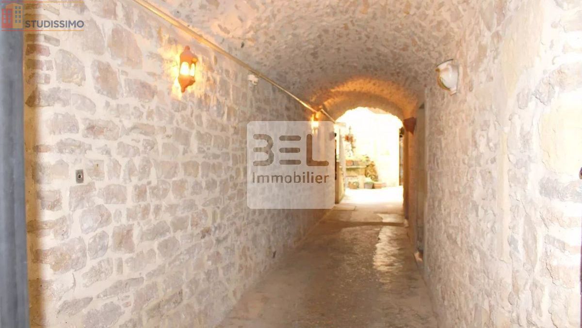 Studio 23m² Bagnols-sur-Cèze - Meublé, 2e étage - Photo 3
