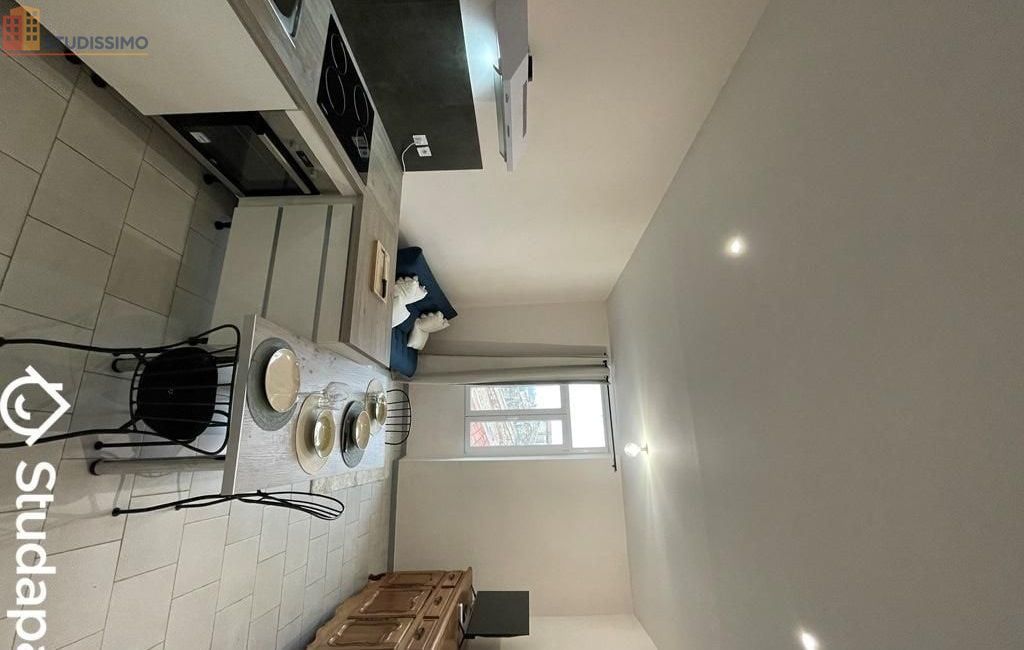 Studio meublé 10m² Nîmes 30900 - Lumineux, 2e étage - Photo 2