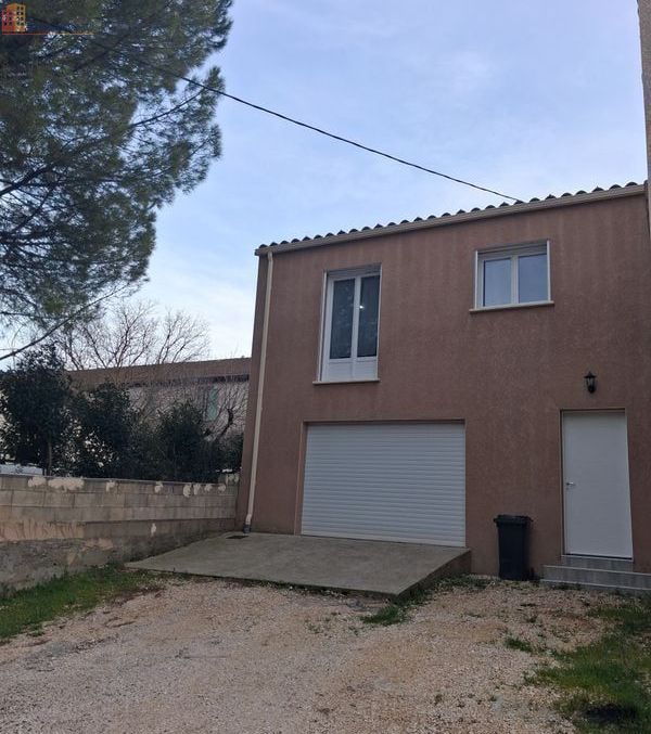 Studio 40m² Saint-Martin-de-Valgalgues - Garage - Photo 4
