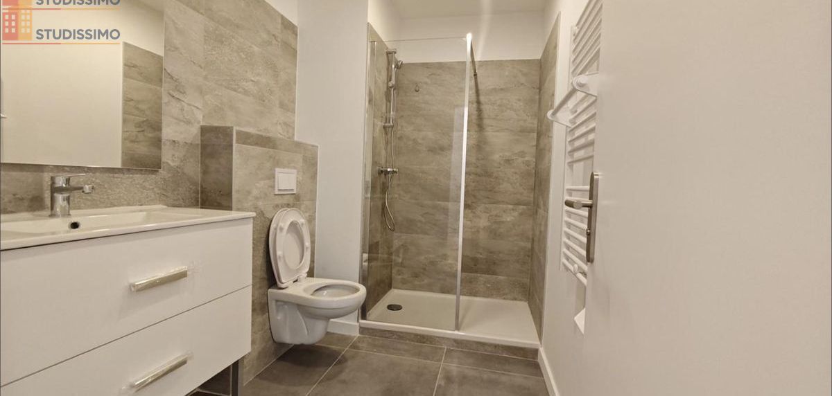 Studio 30m² Nîmes - lumineux - Photo 9