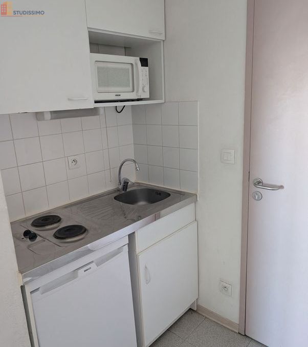 Studio meublé 20m² Nîmes 30900 - Calme, sécurisé - Photo 1